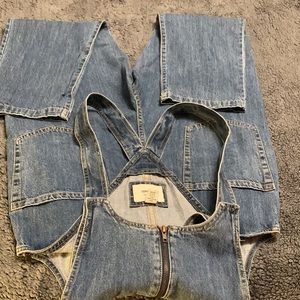 Jumpsuit forever 21 pretty new.